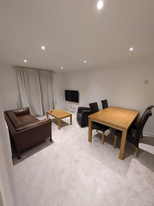 Luxury Two Bed Flat Heart Of Fulham Apartment